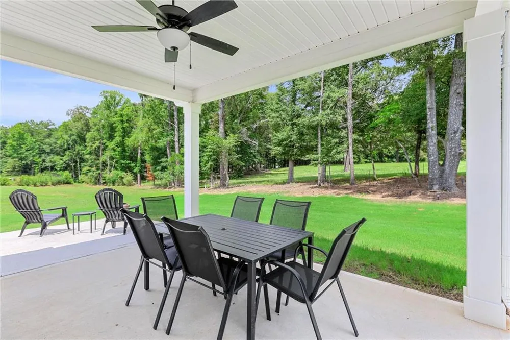96 Whites Pond Road Moreland, GA 30259