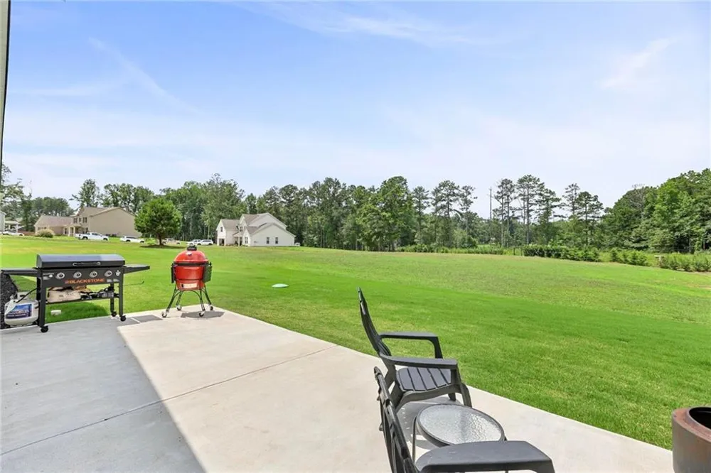 96 Whites Pond Road Moreland, GA 30259