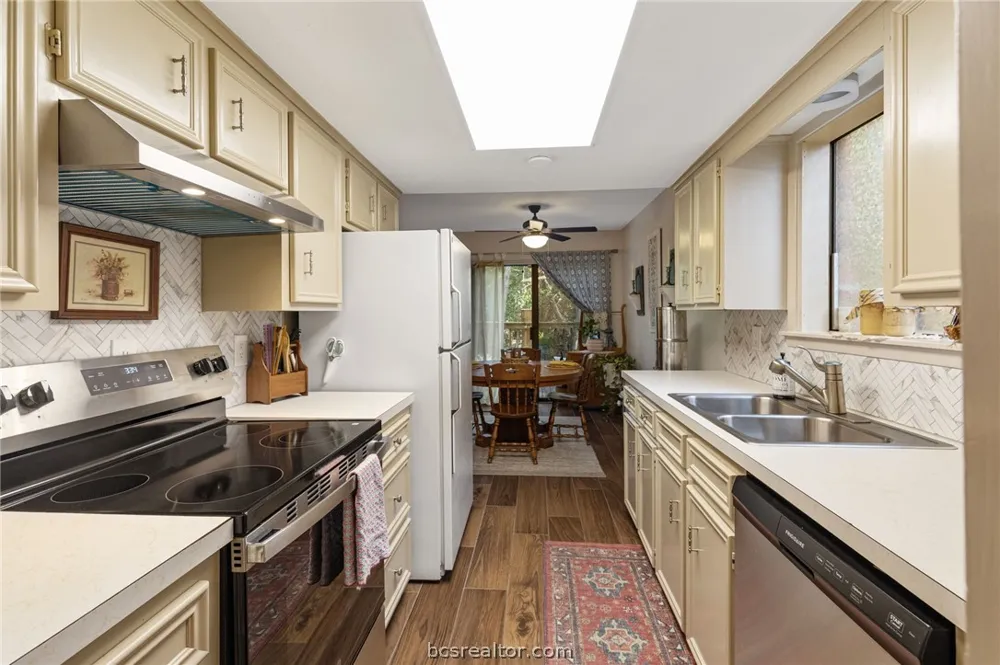 602 Cache Cove #A Bryan, TX 77802