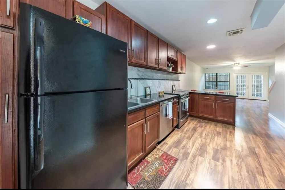 4345 Carter Creek Parkway #12 Bryan, TX 77802