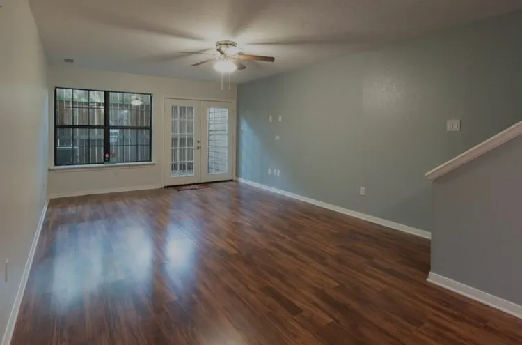 4345 Carter Creek Parkway #12 Bryan, TX 77802