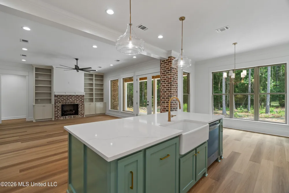 6 Shadow Ridge Drive Laurel, MS 39443