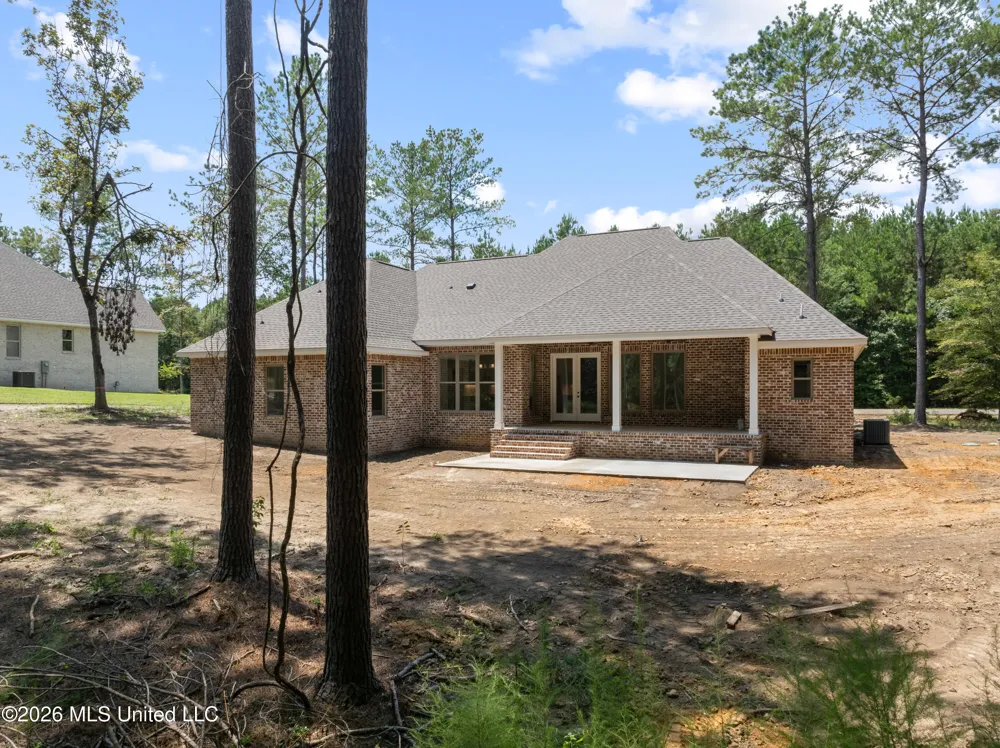 6 Shadow Ridge Drive Laurel, MS 39443