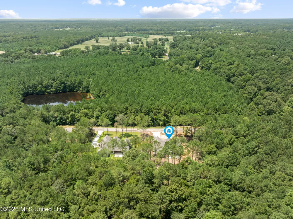 6 Shadow Ridge Drive Laurel, MS 39443