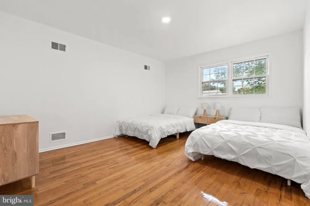 282 CLERMONT TERRACE Union, NJ 07083
