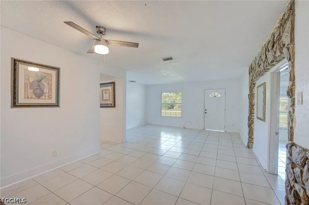 Travis Avenue North Fort Myers, FL 33903