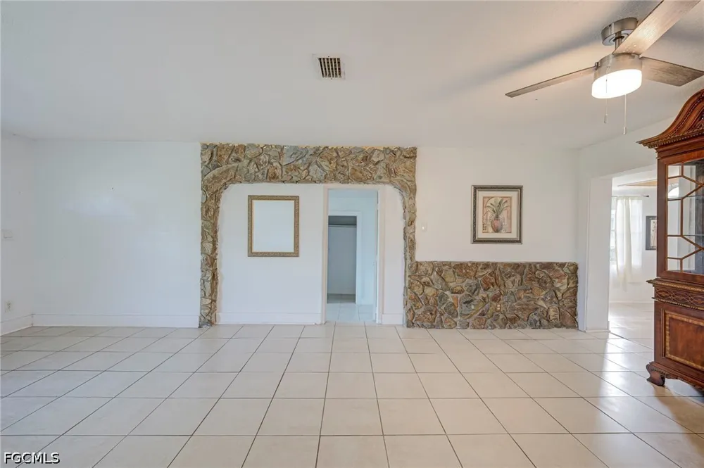 Travis Avenue North Fort Myers, FL 33903