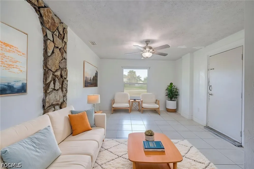 Travis Avenue North Fort Myers, FL 33903