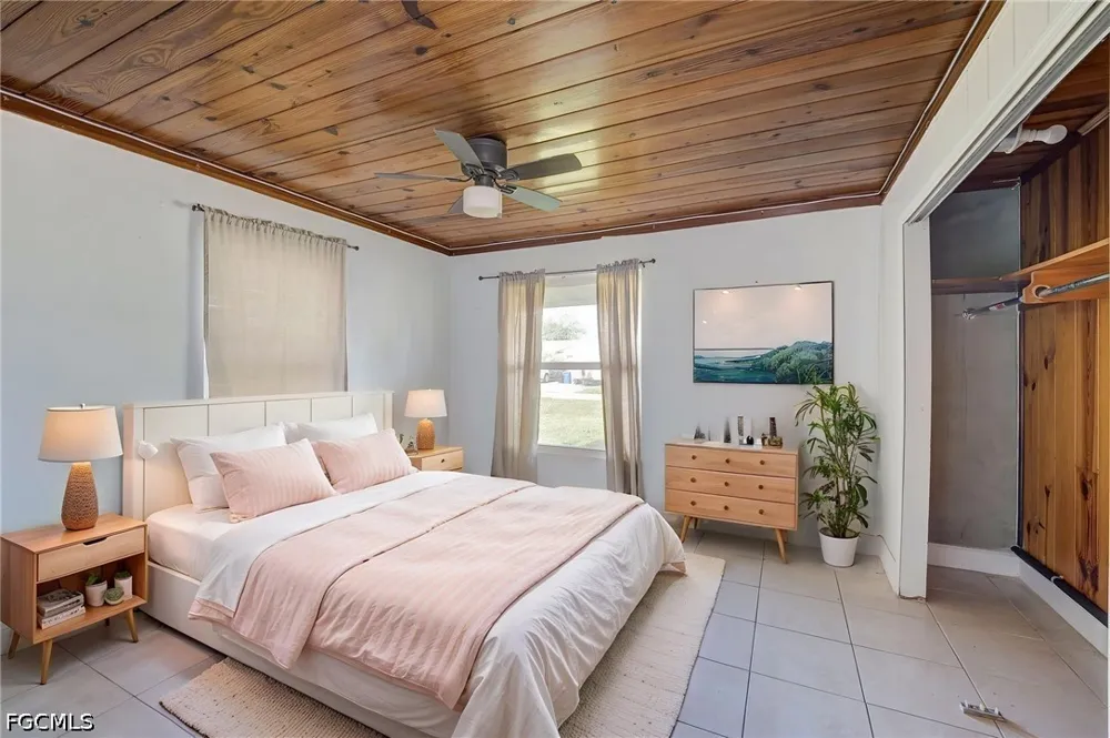 Travis Avenue North Fort Myers, FL 33903
