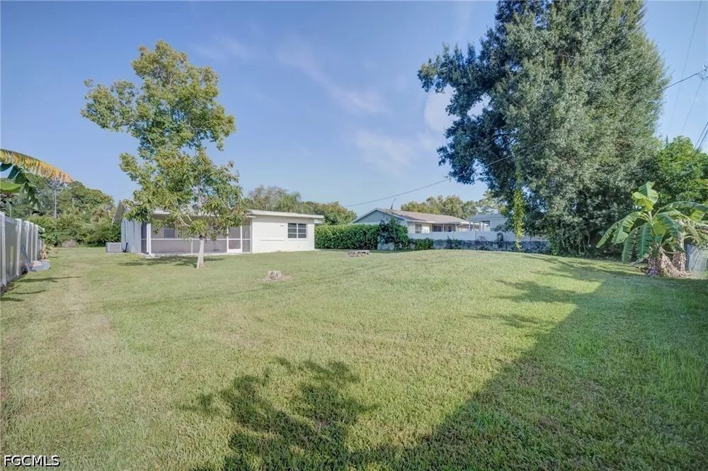 Travis Avenue North Fort Myers, FL 33903