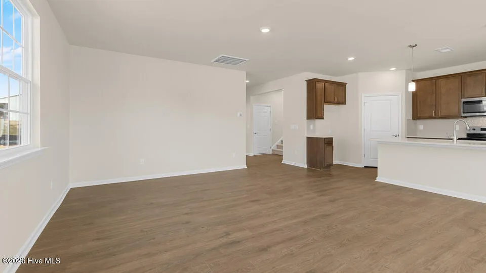 421 Thistle Meadow Lane Aberdeen, NC 28315