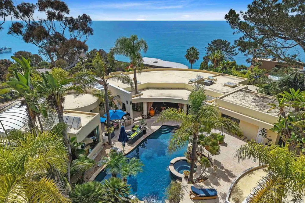 9090 La Jolla Shores Ln. La Jolla, CA 92037