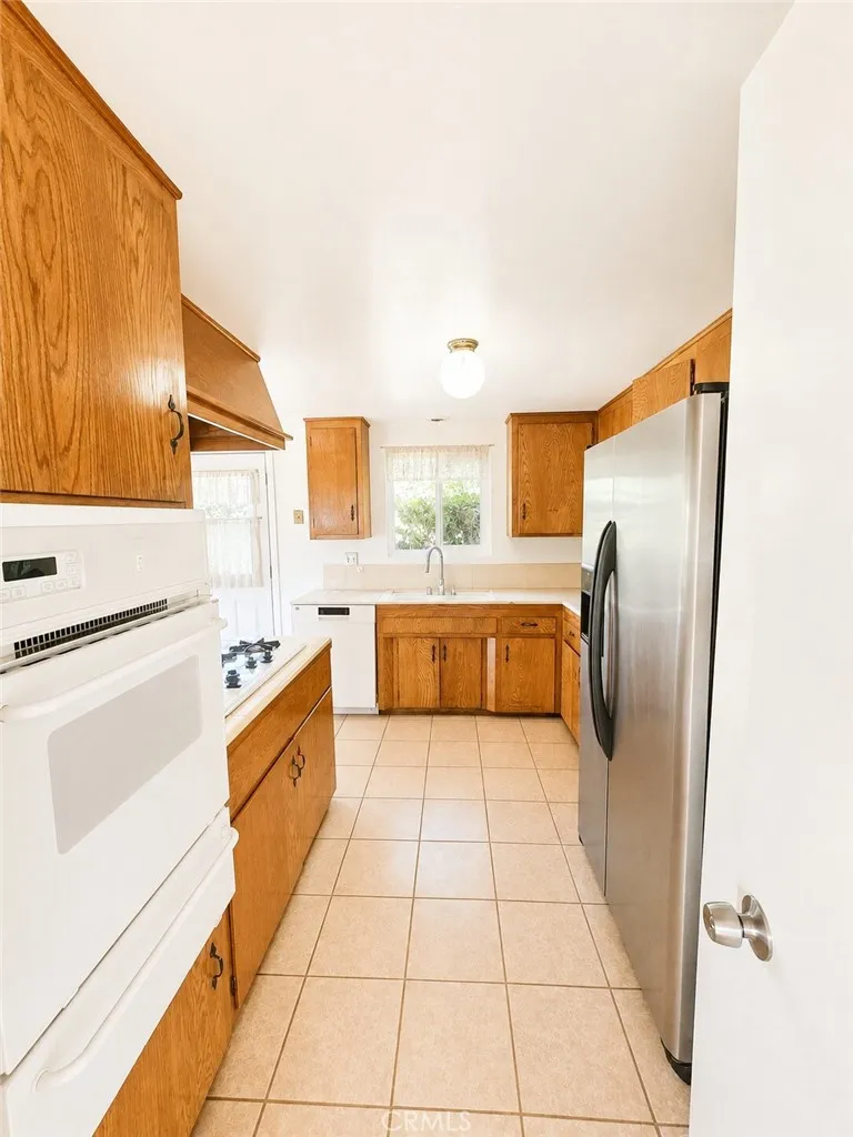 9635 Broadway Temple City, CA 91780