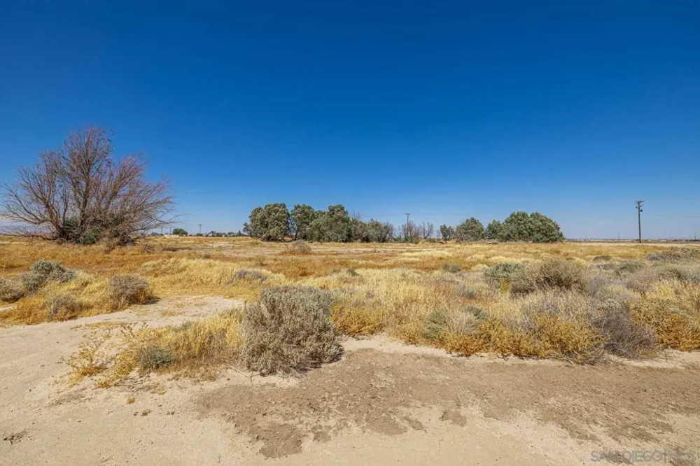 W AVE I Lancaster, CA 93536