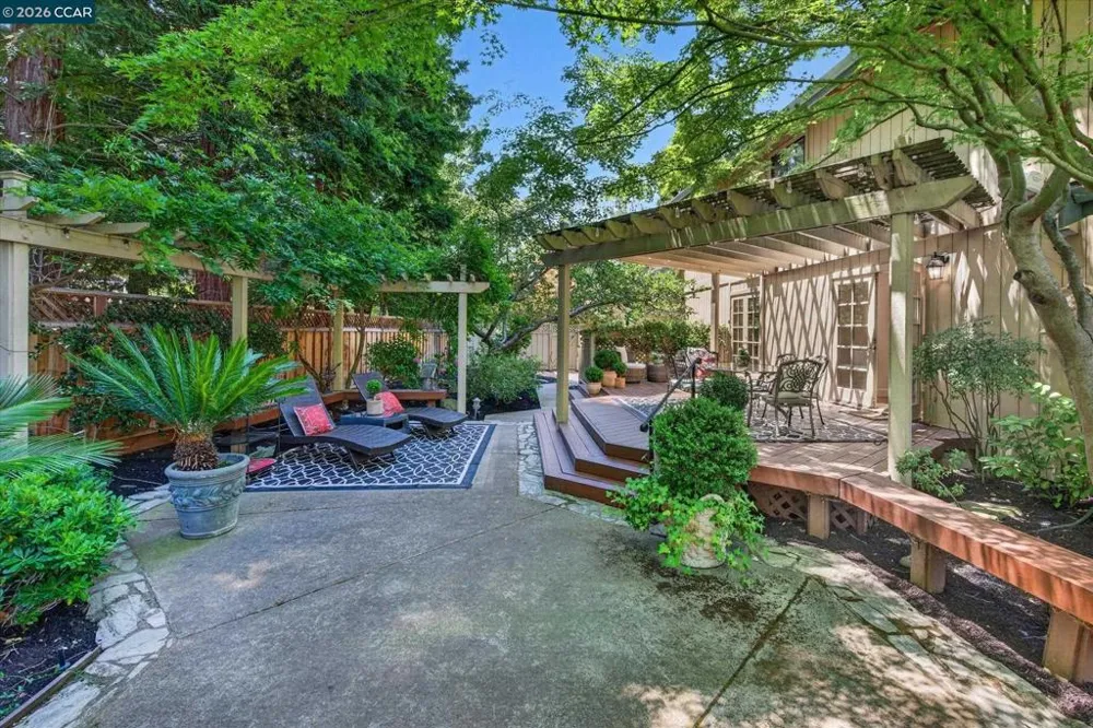 549 Buttonwood Dr Danville, CA 94506