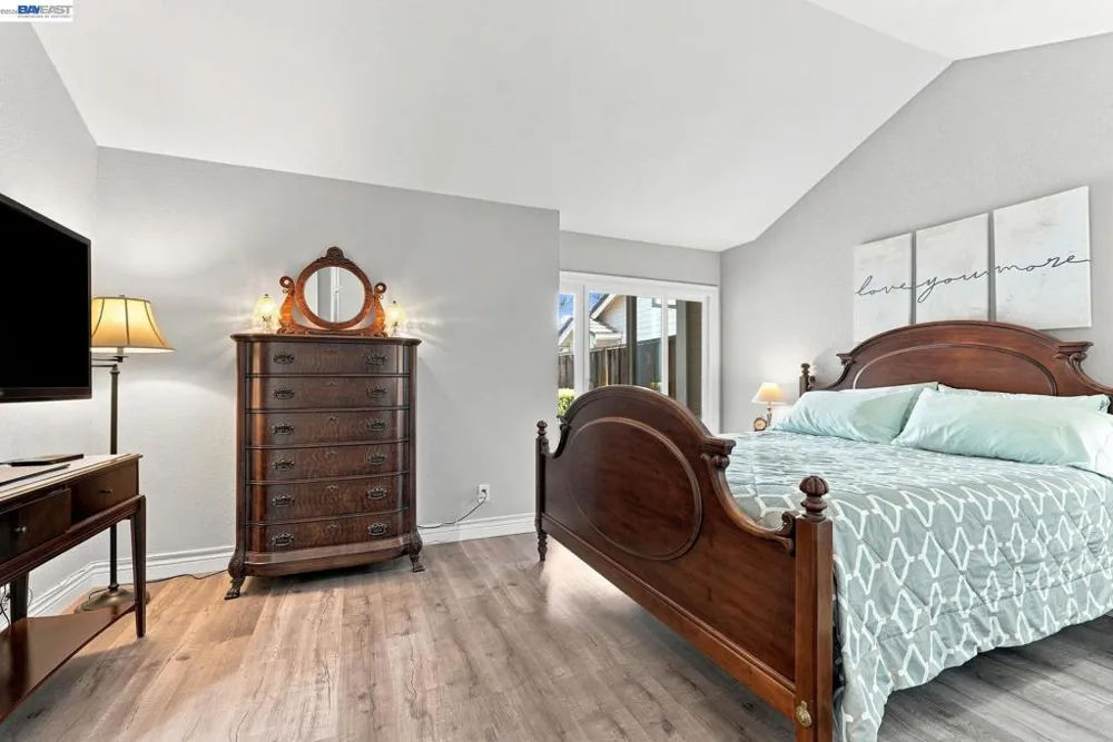 38109 Iris Court Newark, CA 94560