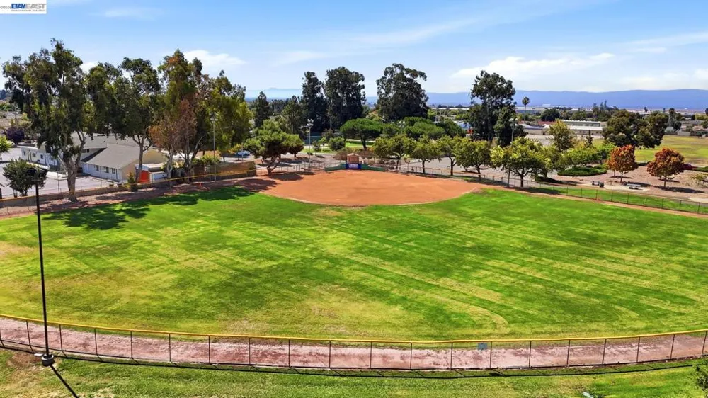 38109 Iris Court Newark, CA 94560