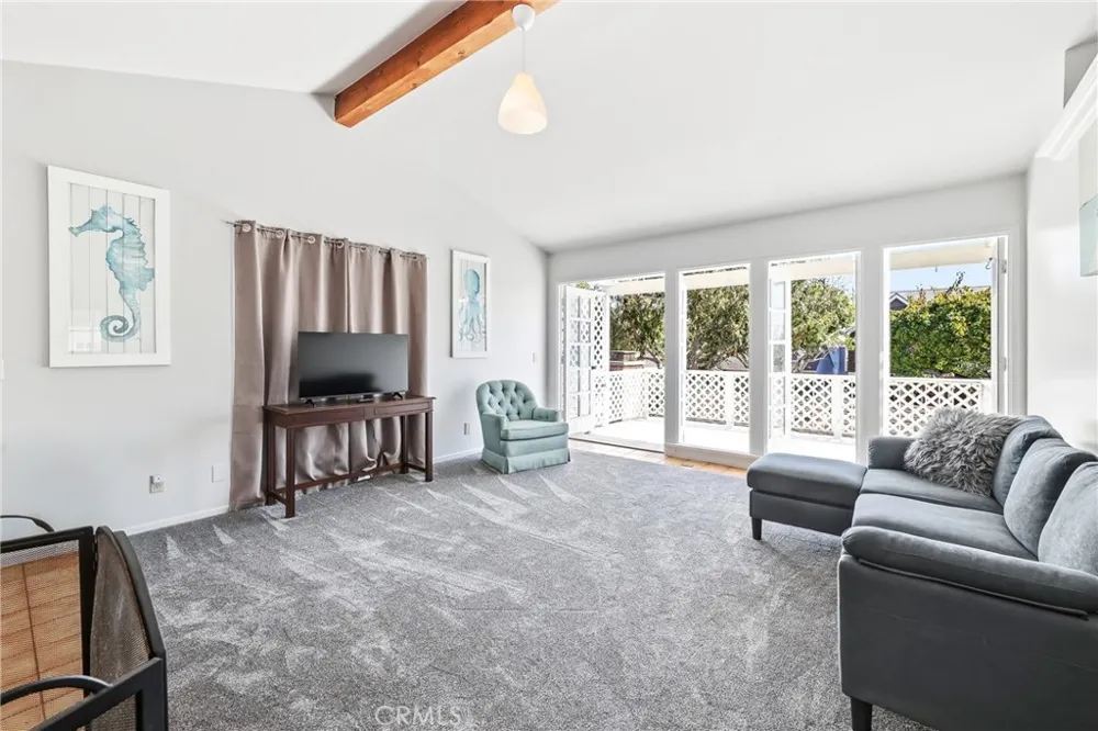 2104 E Ocean Newport Beach, CA 92661