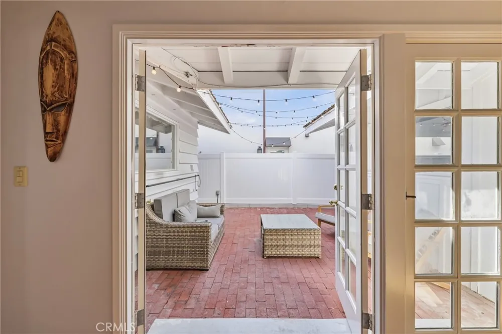 2104 E Ocean Newport Beach, CA 92661