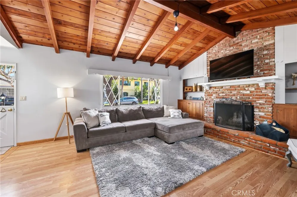 2104 E Ocean Newport Beach, CA 92661