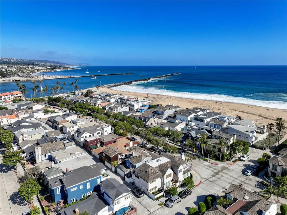 2104 E Ocean Newport Beach, CA 92661