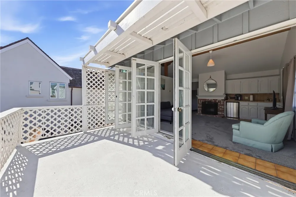 2104 E Ocean Newport Beach, CA 92661