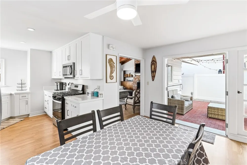 2104 E Ocean Newport Beach, CA 92661