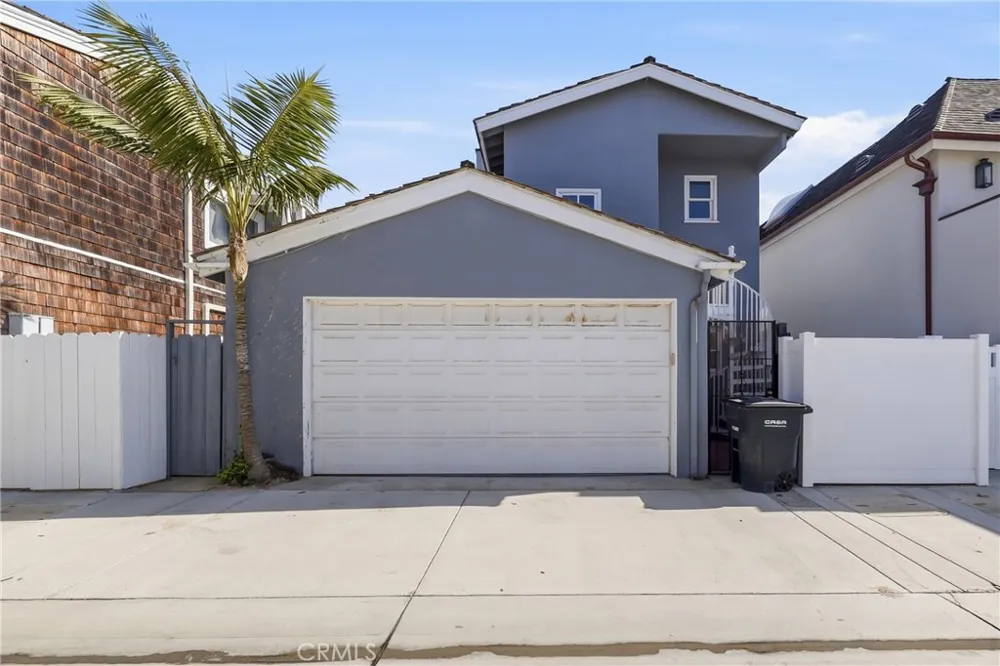 2104 E Ocean Newport Beach, CA 92661