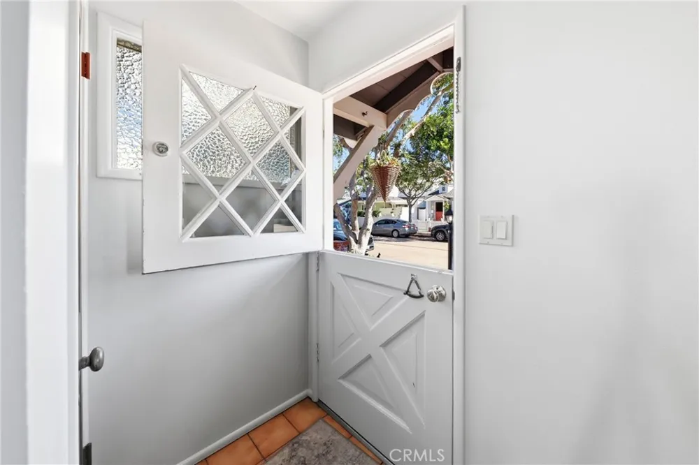 2104 E Ocean Newport Beach, CA 92661