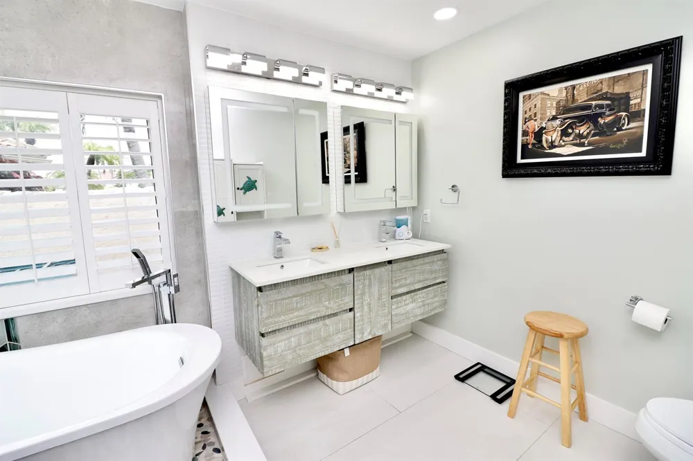 7801 NW 85TH AVENUE Tamarac, FL 33321