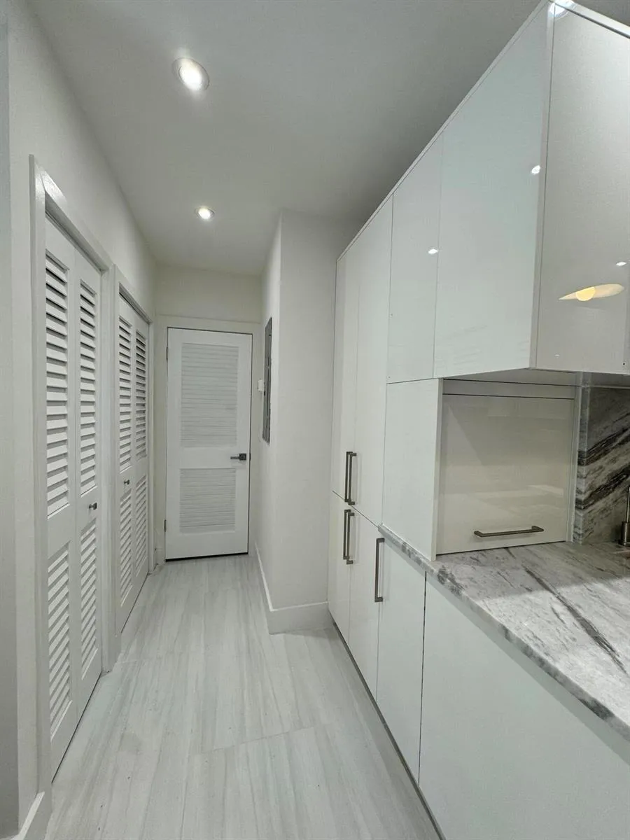 11311 POND VIEW DRIVE #C203 Wellington, FL 33414