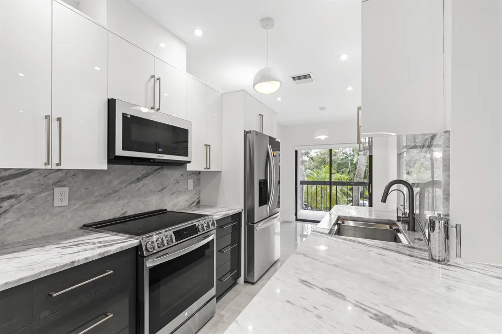 11311 POND VIEW DRIVE #C203 Wellington, FL 33414