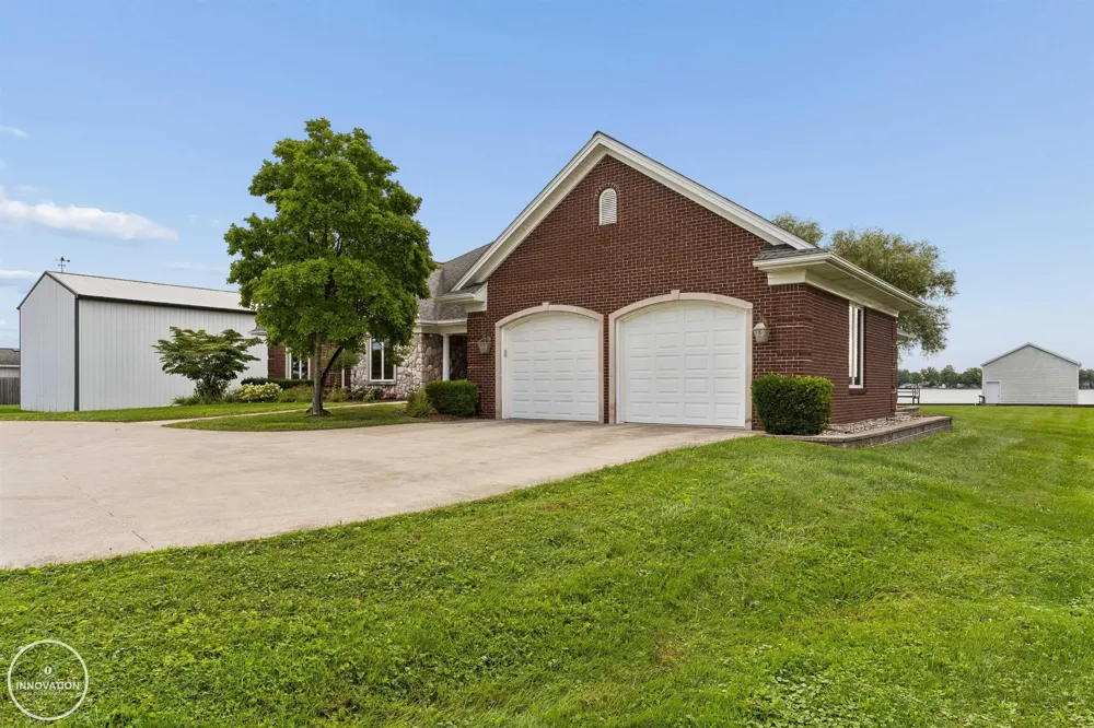 9305 River Road Clay Township, MI 48001