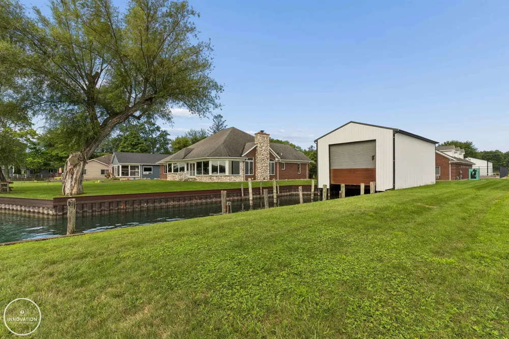 9305 River Road Clay Township, MI 48001