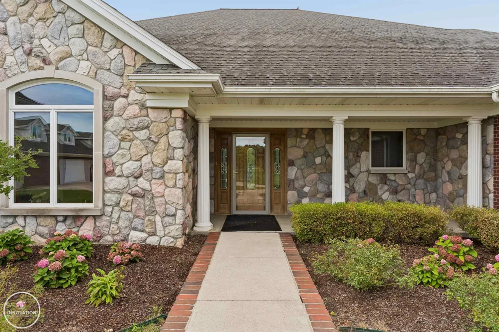 9305 River Road Clay Township, MI 48001