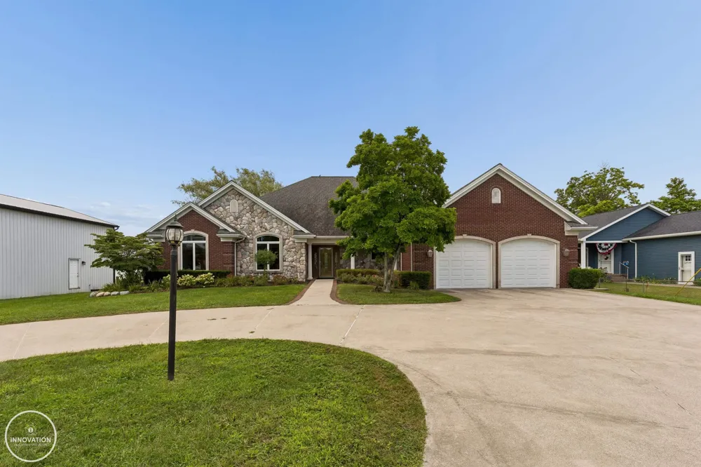 9305 River Road Clay Township, MI 48001