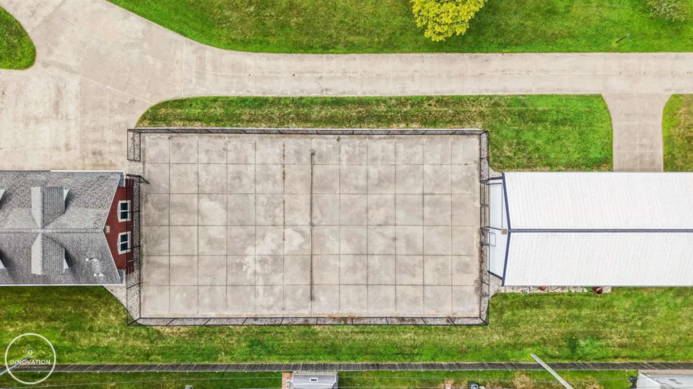9305 River Road Clay Township, MI 48001
