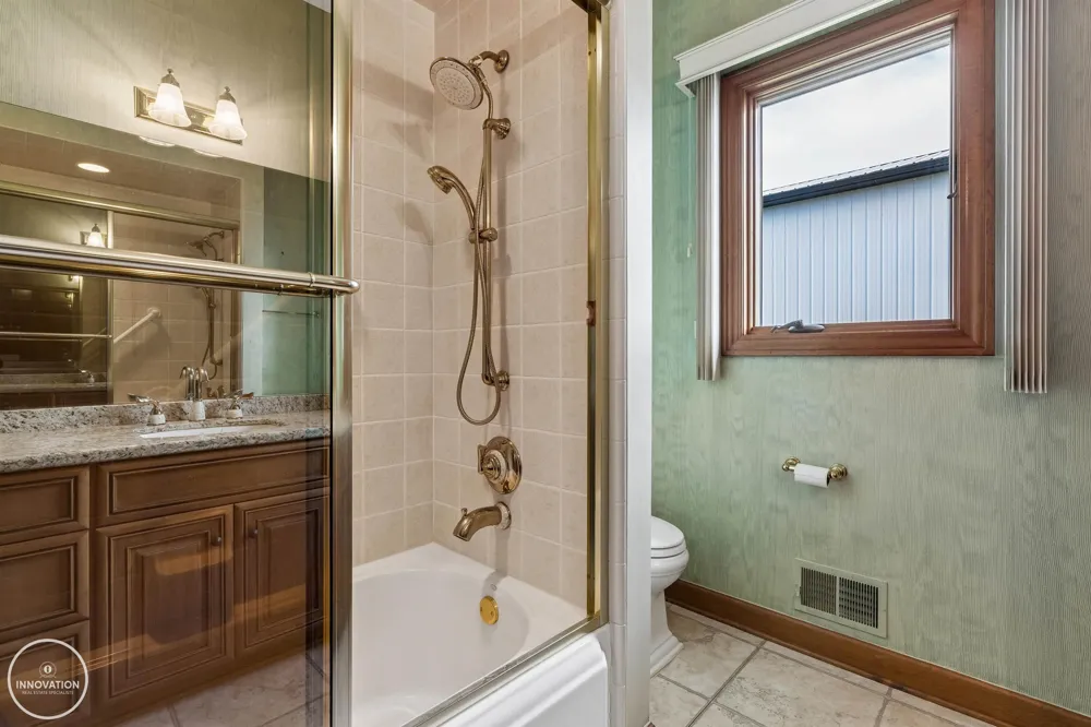 9305 River Road Clay Township, MI 48001