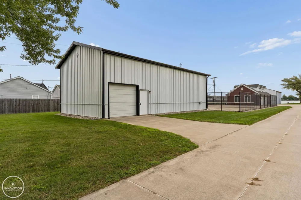 9305 River Road Clay Township, MI 48001