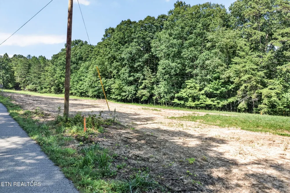 15 Smith Mountain Rd Rockwood, TN 37854