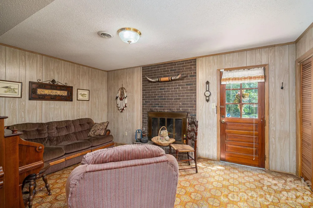 3448 Anderson Mountain Road Maiden, NC 28650