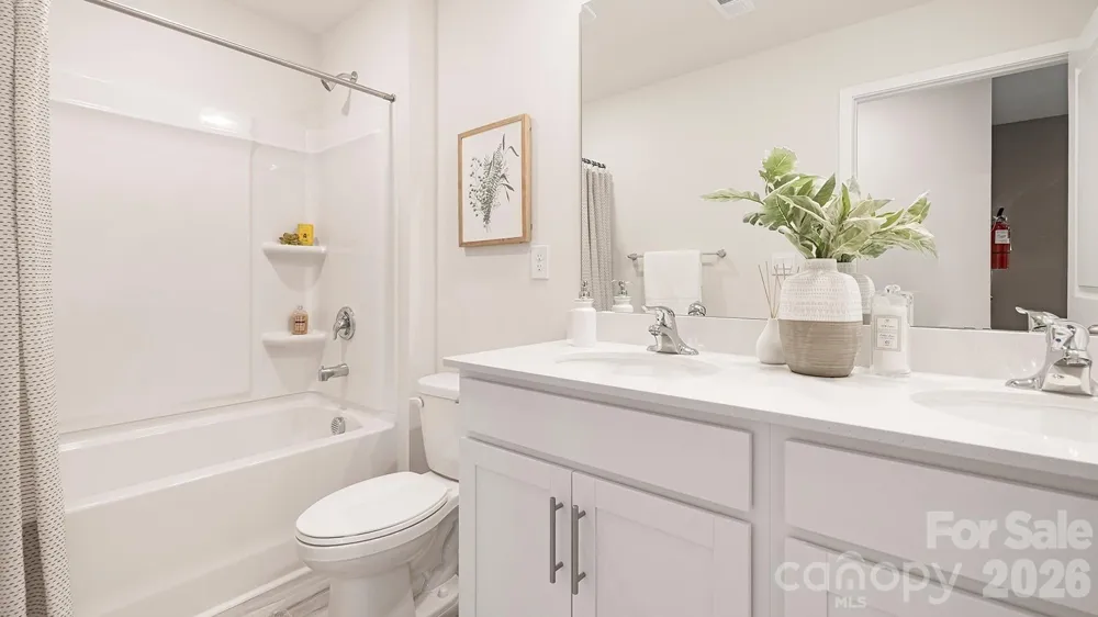 226 Lauren Lane Hendersonville, NC 28792