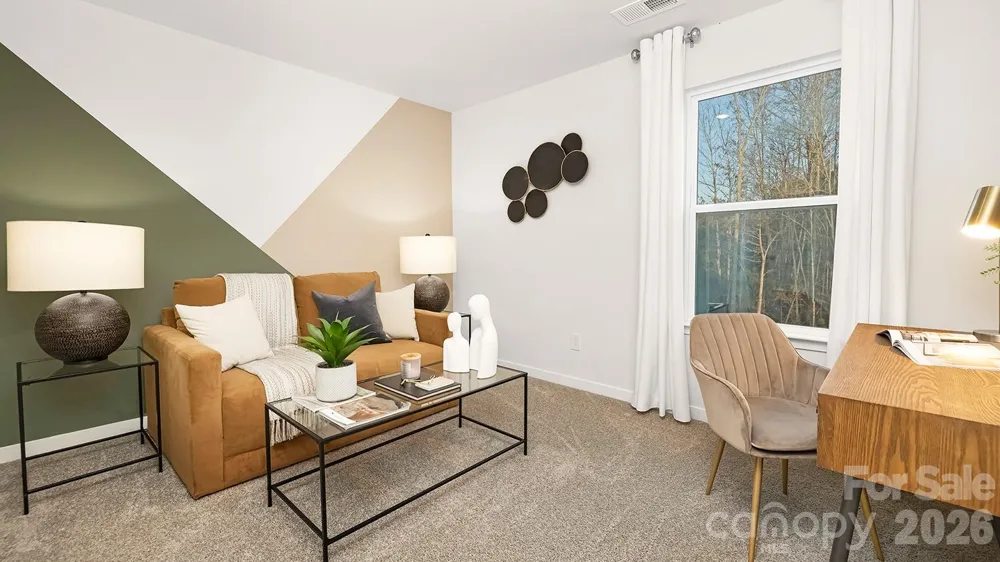 226 Lauren Lane Hendersonville, NC 28792