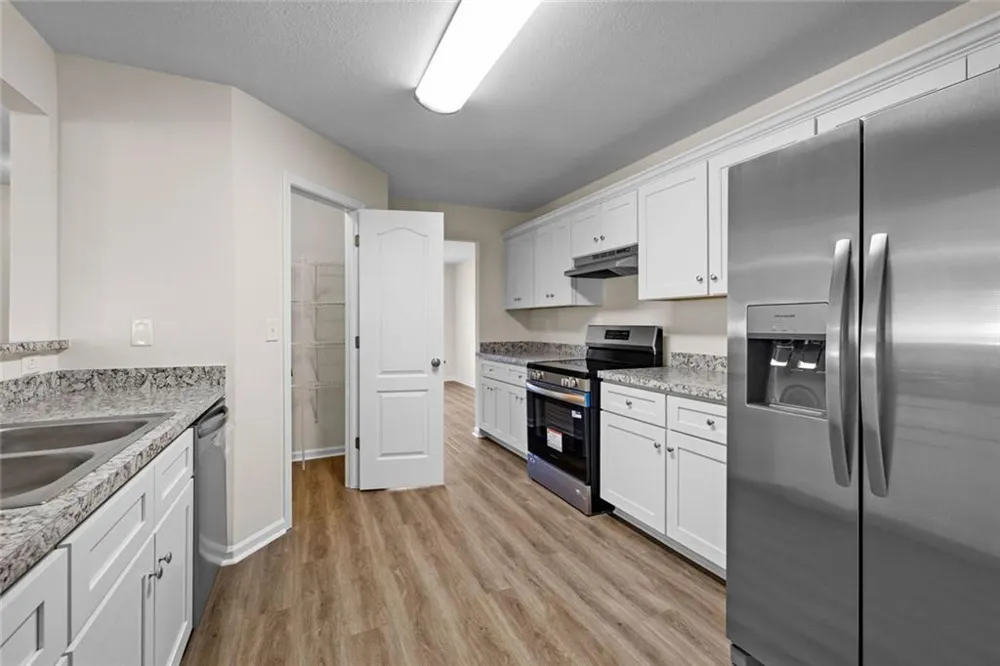 55 Lakeside Point Covington, GA 30016