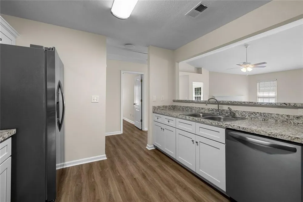 55 Lakeside Point Covington, GA 30016