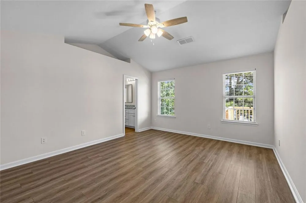 55 Lakeside Point Covington, GA 30016
