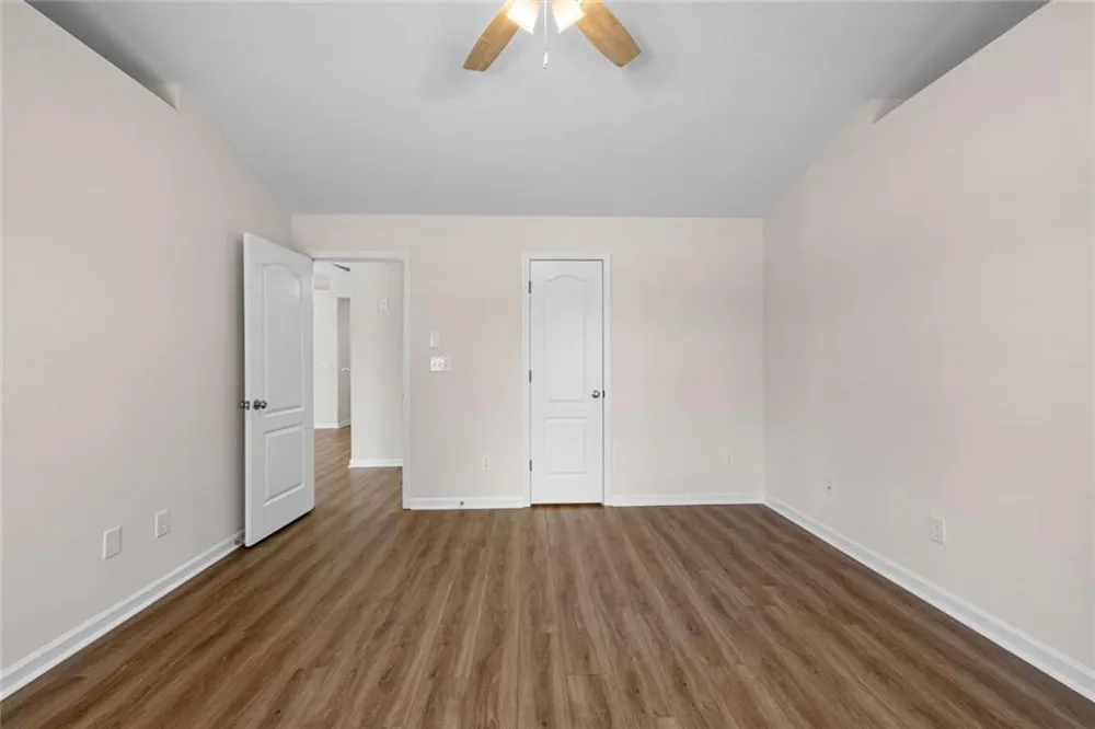 55 Lakeside Point Covington, GA 30016