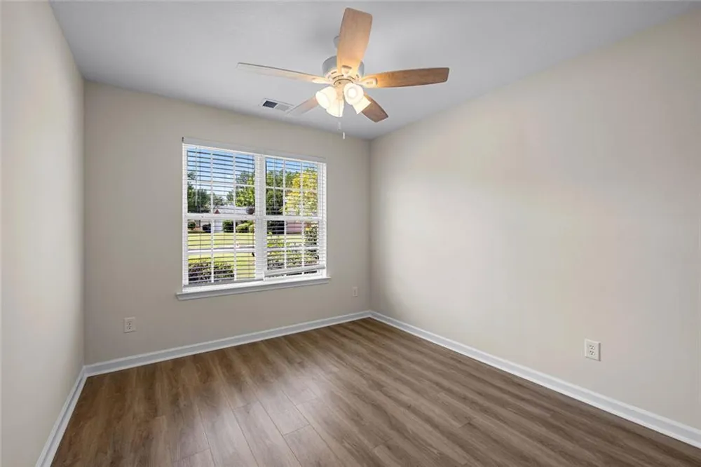 55 Lakeside Point Covington, GA 30016