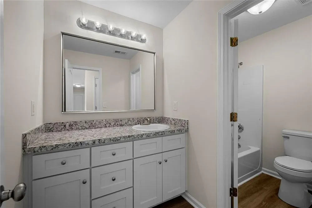 55 Lakeside Point Covington, GA 30016