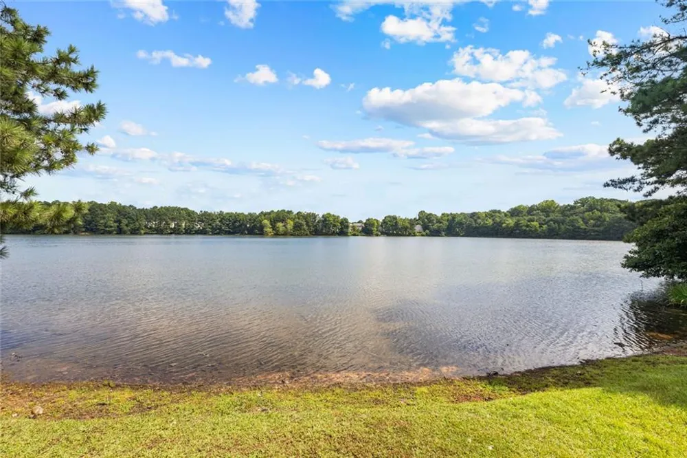 55 Lakeside Point Covington, GA 30016